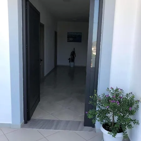 Soni Oruci 3* Ksamil