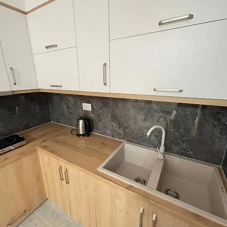 Apart Otel Soni Oruci