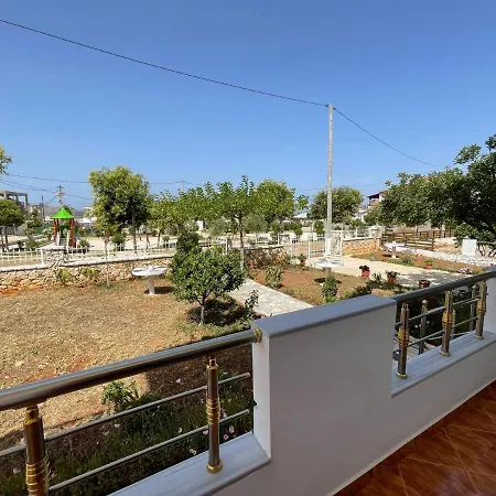 Soni Oruci Lejlighedshotel Ksamil