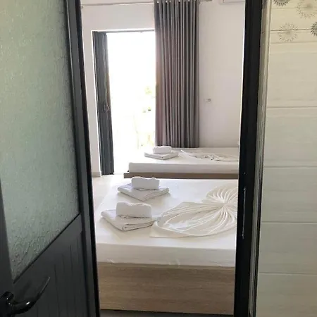Soni Oruci Aparthotel