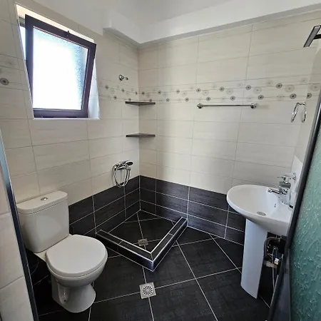 Soni Oruci Lejlighedshotel Ksamil