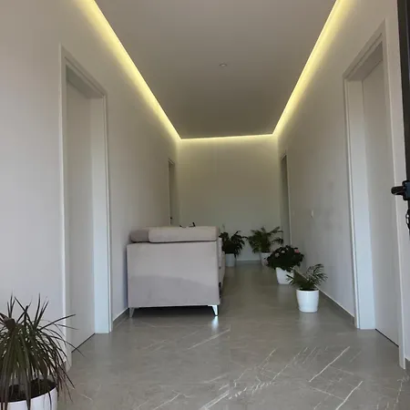 Soni Oruci Lejlighedshotel