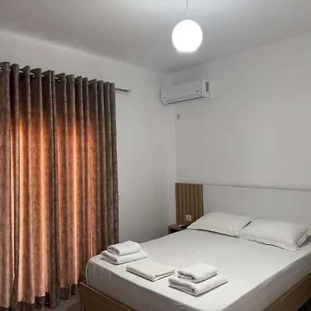 Soni Oruci Lejlighedshotel Ksamil