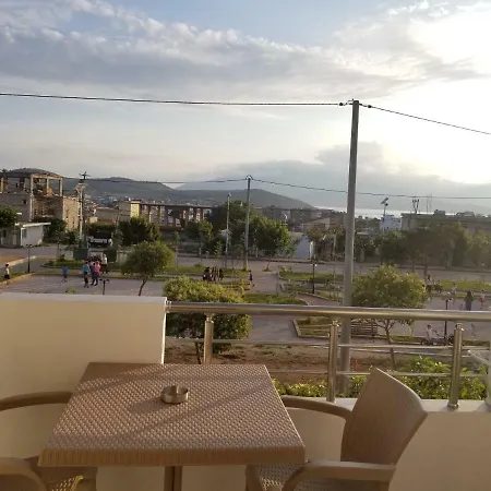 Soni Oruci Aparthotel