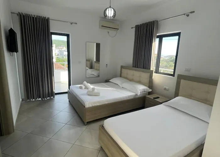 Soni Oruci Aparthotel 3*
